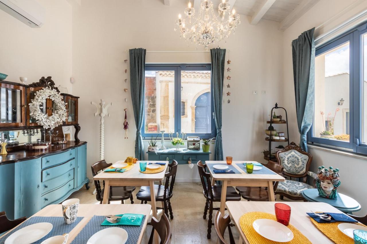 노토 Michael Garden B&B 외부 사진