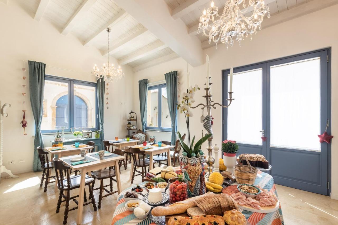 노토 Michael Garden B&B 외부 사진