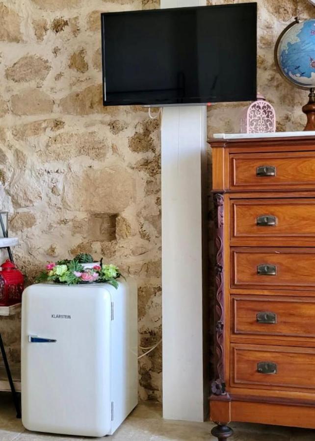 노토 Michael Garden B&B 외부 사진