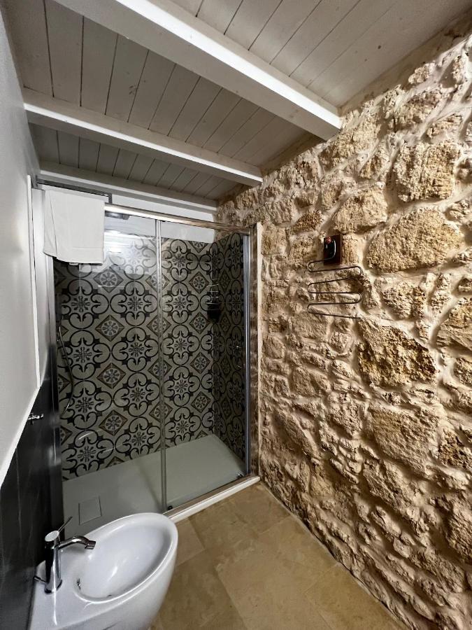 노토 Michael Garden B&B 외부 사진